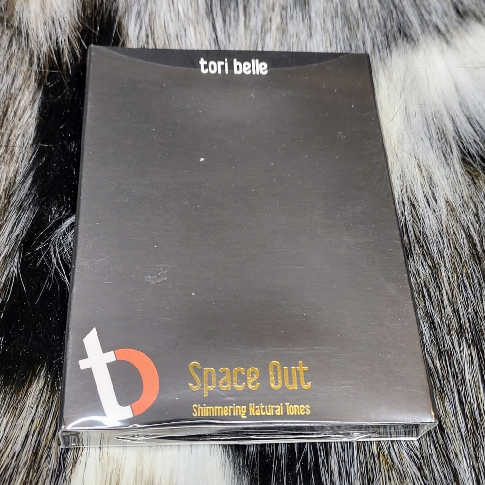 Tori Belle Space Out Shadow Palette